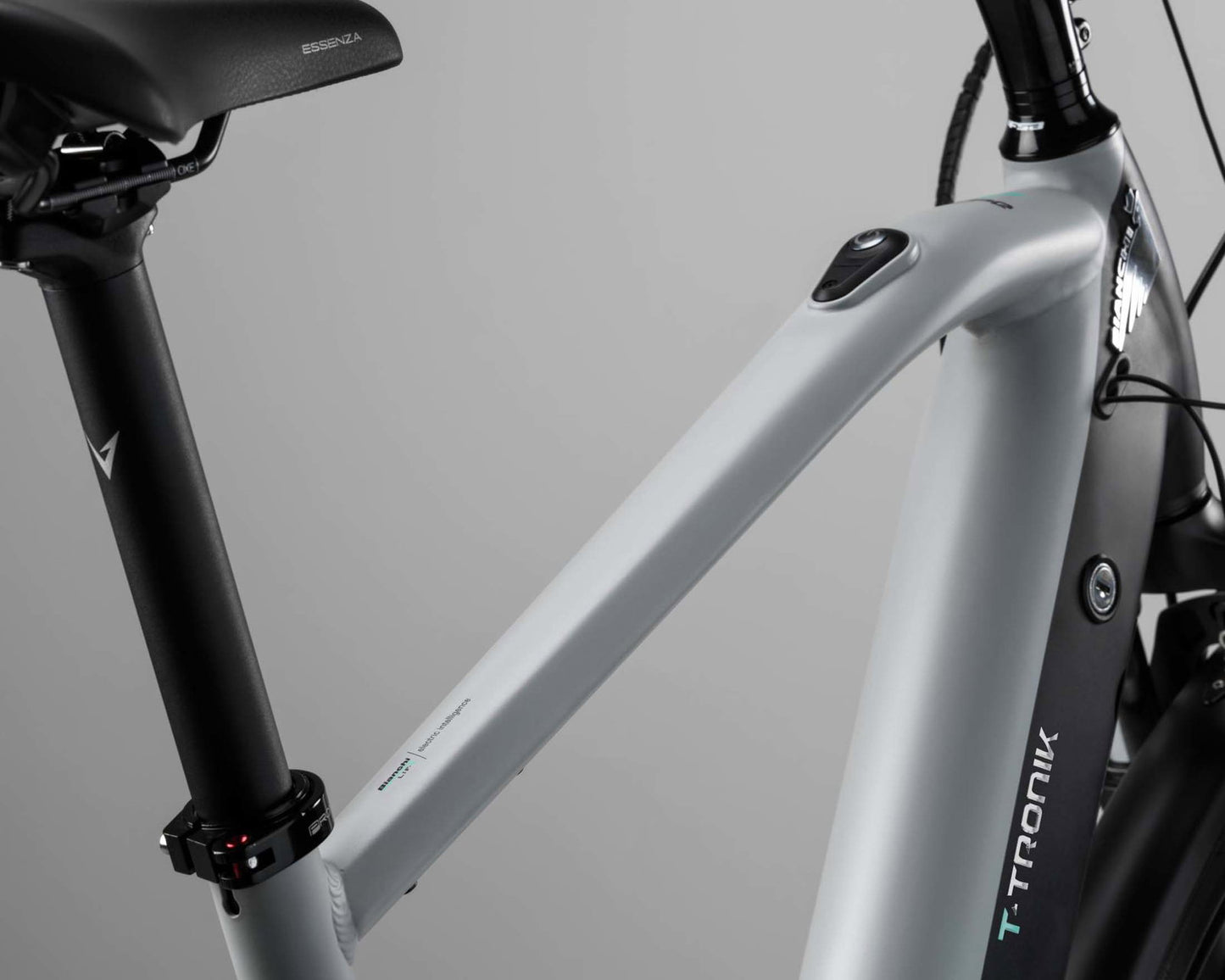 Bianchi T-Tronik T-Type Sunrace 9-Gang E6100 - Elektro Trekking Bike | white-grey 51 cm