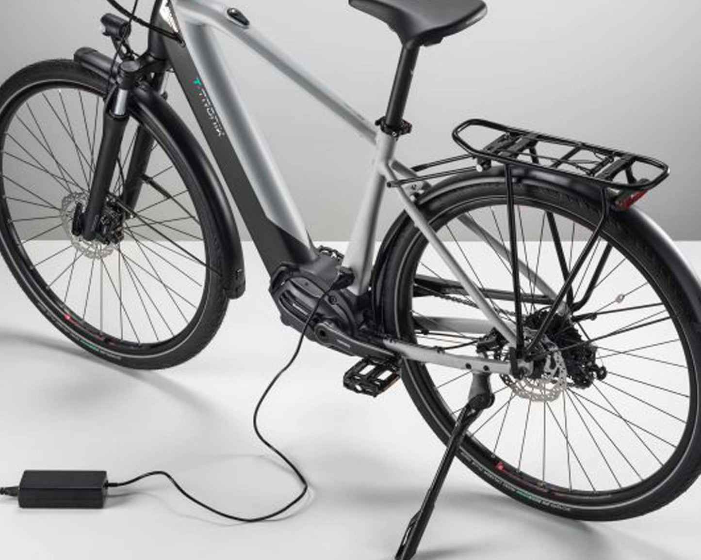 Bianchi T-Tronik T-Type Sunrace 9-Gang E6100 - Elektro Trekking Bike | white-grey 51 cm
